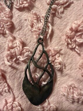 Silver-Tone Leaf Pendant Necklace - Layered Chain